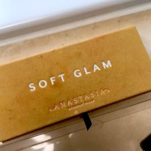 Anastasia Beverly Hills eyeshadow